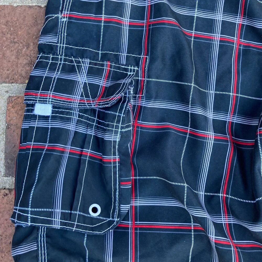 OP Board Shorts Black w/ Red White & Grey Stripes Four Pockets Men's Sz 36/38